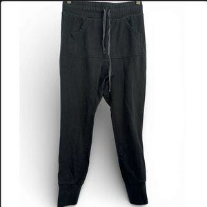 Forever 21 black joggers with drawstring waist and front pocket sleeve size XS